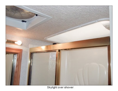 2002 Winnebago Itasca Suncruiser 35U for Sale