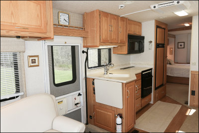 2002 Winnebago Itasca Suncruiser 35U for Sale
