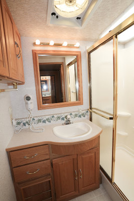 2002 Winnebago Itasca Suncruiser 35U for Sale