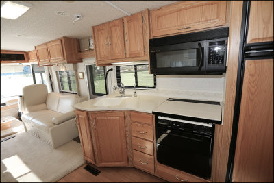 2002 Winnebago Itasca Suncruiser 35U for Sale