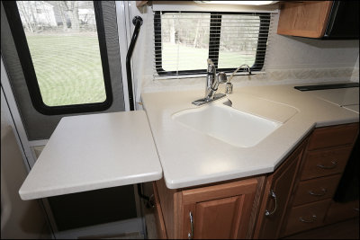 2002 Winnebago Itasca Suncruiser 35U for Sale