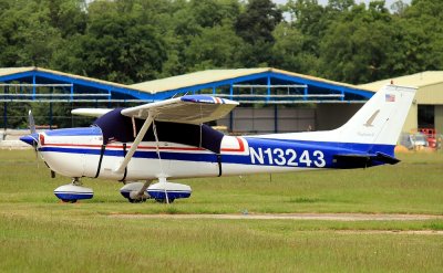 N13243 Cessna 172M Skyhawk [172-62604]