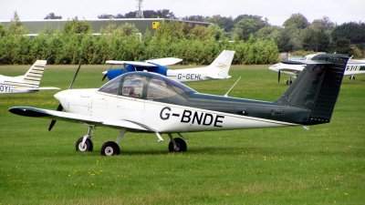 G-BNDE Piper PA-38-112 Tomahawk [38-79A0363]