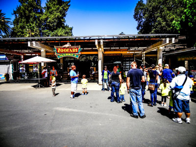 which side of the fence are you on? Sacramento, CA, zoo