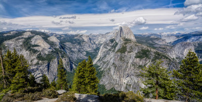 Yosemite - Glacier Point  panoramic view 
