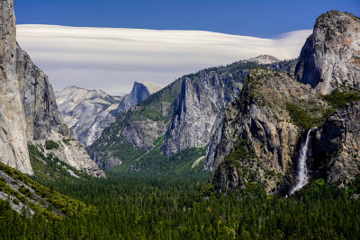 Yosemite - Tunnel View point
