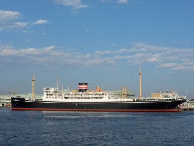 095 Hikawa Maru, 1930s cruise ship