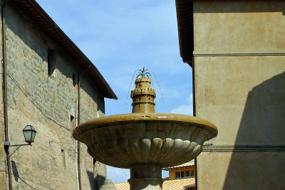 Deruta Fountain