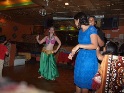 That does not look like belly dancing