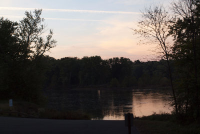 Oct 27 - Early morning at boat ramp at Point of Rocks