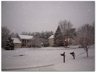 Snow in the neighborhood