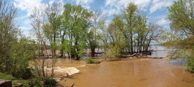 Panorama - Flooding at Violettes Lock