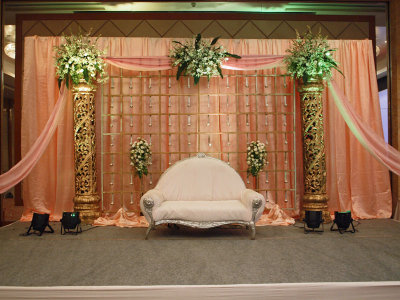The stage is set for the newly married couple
