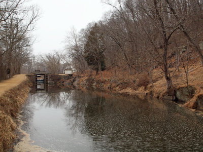 Lock near the tavern