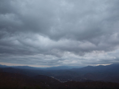 Hint of sunshine between behind the mountains