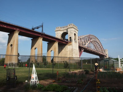 Amtrak's Hell Gate bridge crosses Randalls Island into Queens