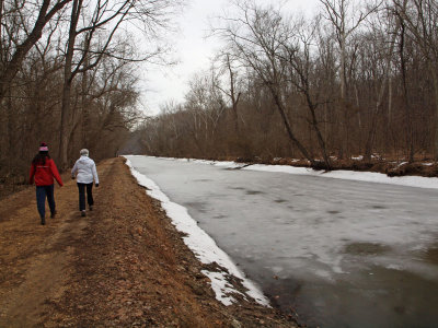 Beginning of ice-covered section of trail