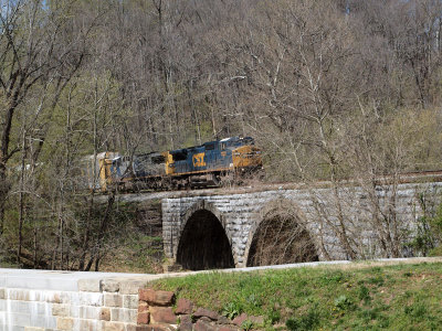 Freight train from Brunswick at Catoctin Aqueduct