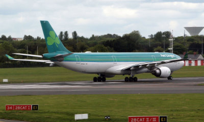 Aer Lingus A330-302 ready for takeoff - Dublin