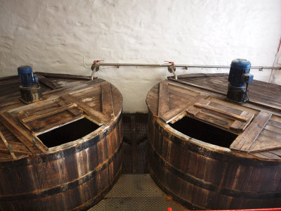 Edradour distillery - Washbacks (fermentation vats)