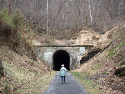 Approaching the Knobley tunnel from the West Virginia side