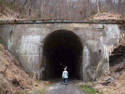 Entering the Knobley tunnel