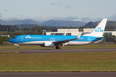 KLM Boeing 737-8K2 at Glasgow