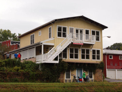 Ready to depart the Riverrun B&B