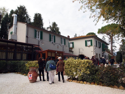 Farm in Lucca, Tuscany - lunch stop