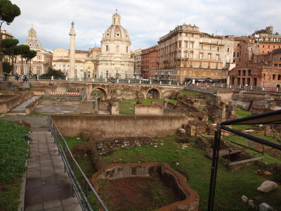 Ruins in Roma