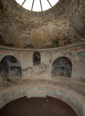 Panorama - Frigidarium in the Stabian Thermal public bathhouse in Pompeii