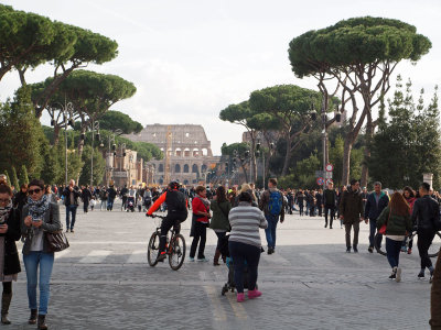 Crowds on the Via dei Fori Imperiali