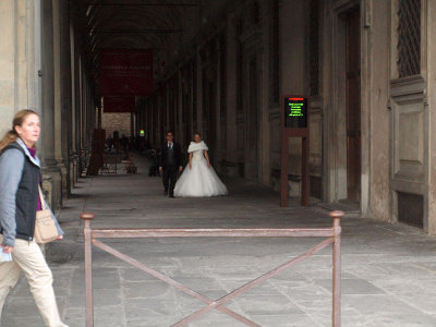 A surpise sight in the Piazzale delgi Uffizi