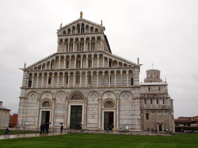 Departing shot of the Pisa Cathedral