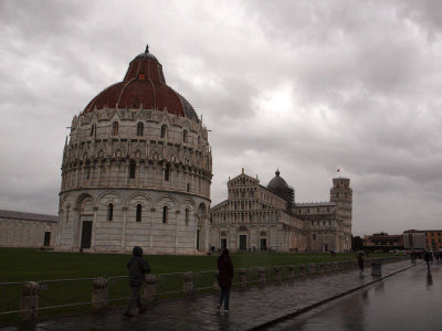 Entering the piazza del Duomo in the rain