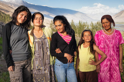 Tajik women - Vichkut