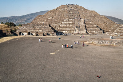Child in front of Pyramid of the Moon