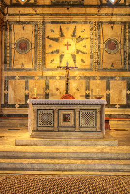 Battistero - apse and altar