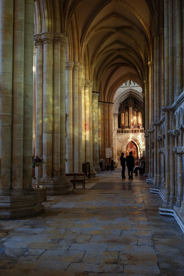 Nave south aisle