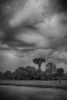 storm-clouds-81609-hdr.jpg