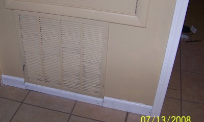 Hallway grill.JPG