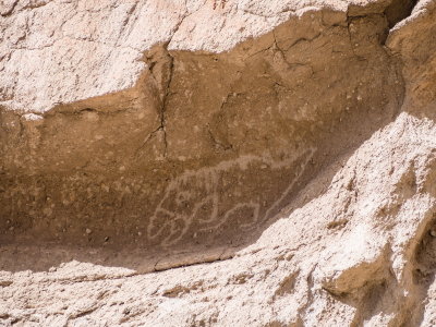 This doesnt look like an actual Native American petroglyph??