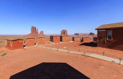Cabins Overlooking Monument Valley, AZ