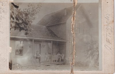 Veldkamp family (1905) somewhere in USA