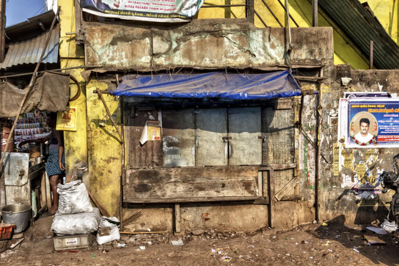 LA RUE  KARAIKUDI