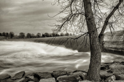 CHAMBLY AU FIL DE L'EAU