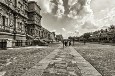 AU TEMPLE BRIHADISVARU