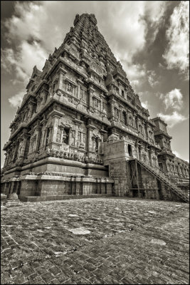 AU TEMPLE BRIHADISVARU