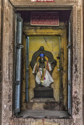 SUR LA ROUTE DE KARAIKUDI UN TEMPLE