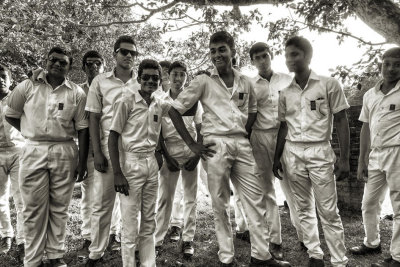 DES JEUNES ÉTUDIANTS SRI LANKAIS